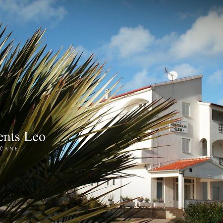 Apartments Leo Петрчане Экстерьер фото