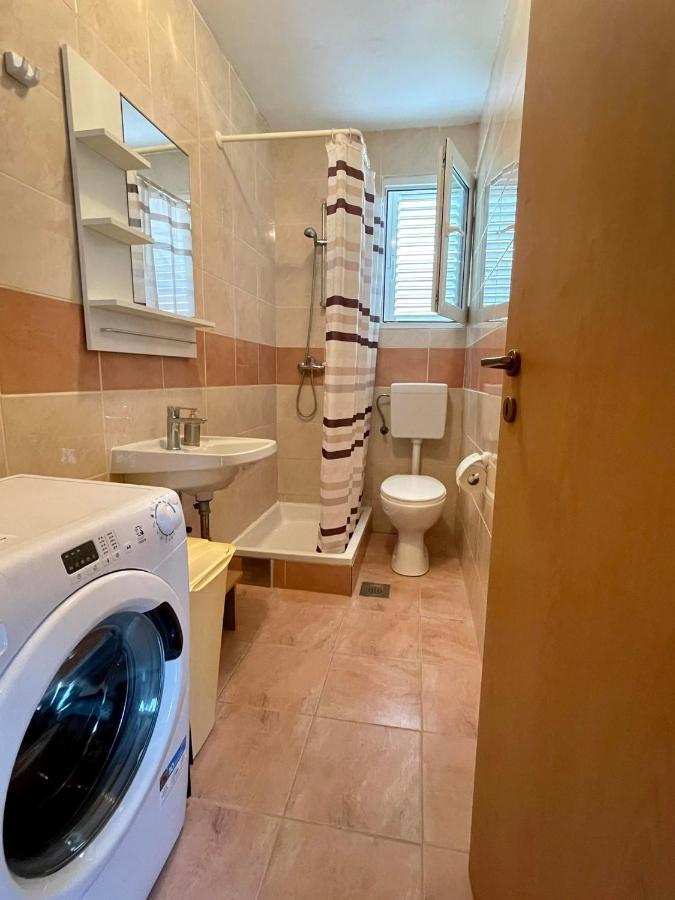 Apartments Leo Петрчане Экстерьер фото