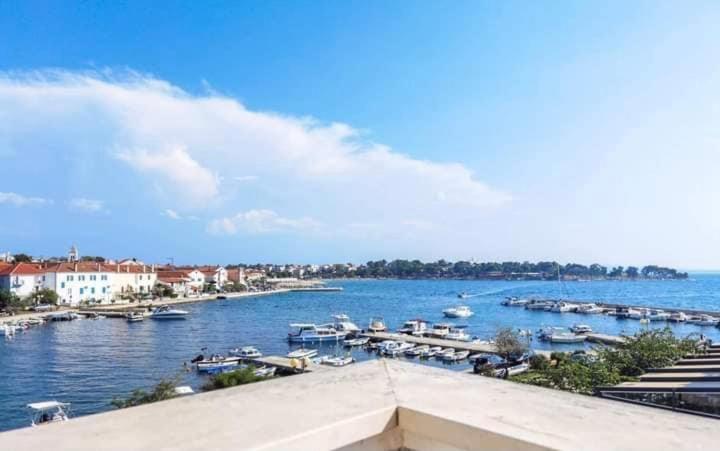 Apartments Leo Петрчане Экстерьер фото