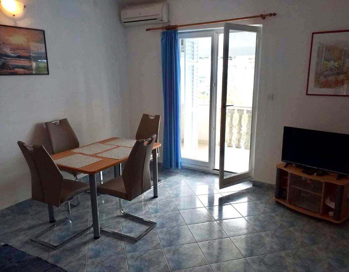 Apartments Leo Петрчане Экстерьер фото