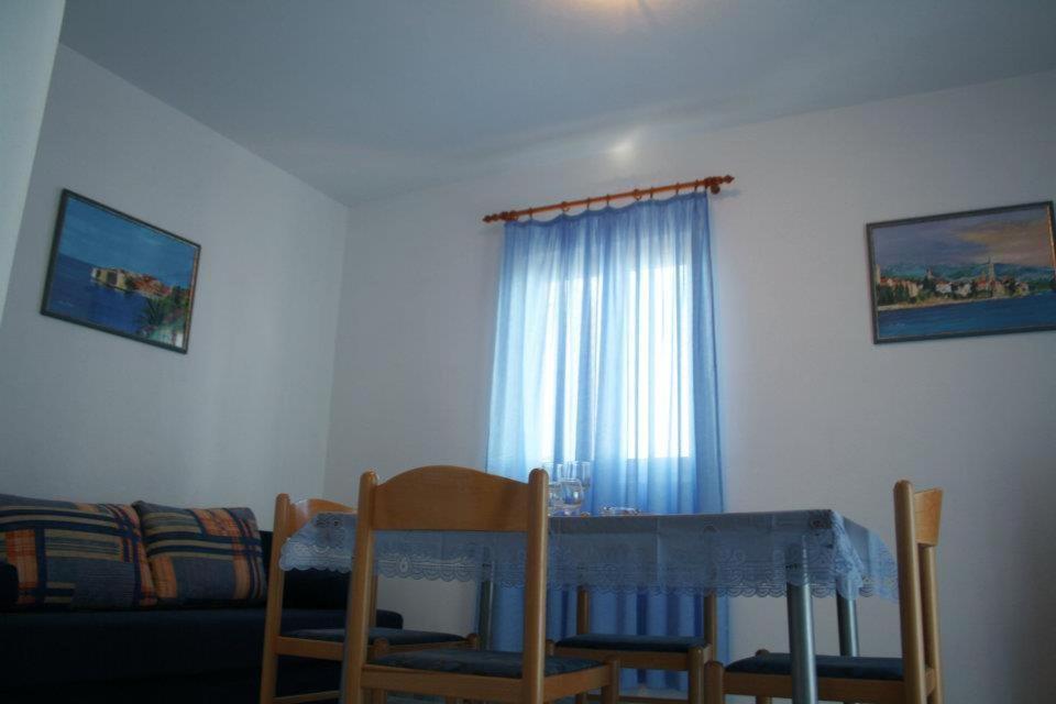 Apartments Leo Петрчане Экстерьер фото