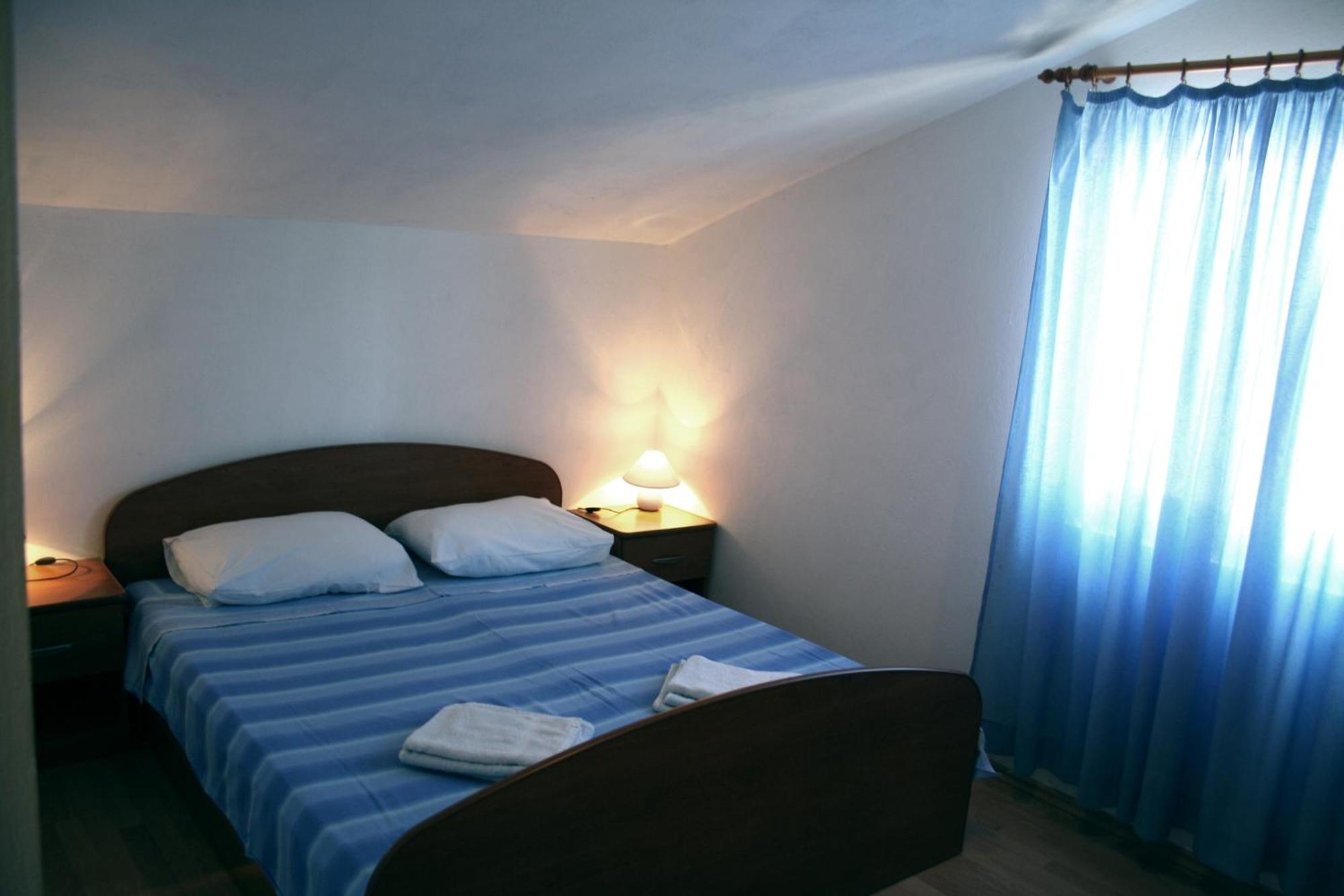 Apartments Leo Петрчане Экстерьер фото