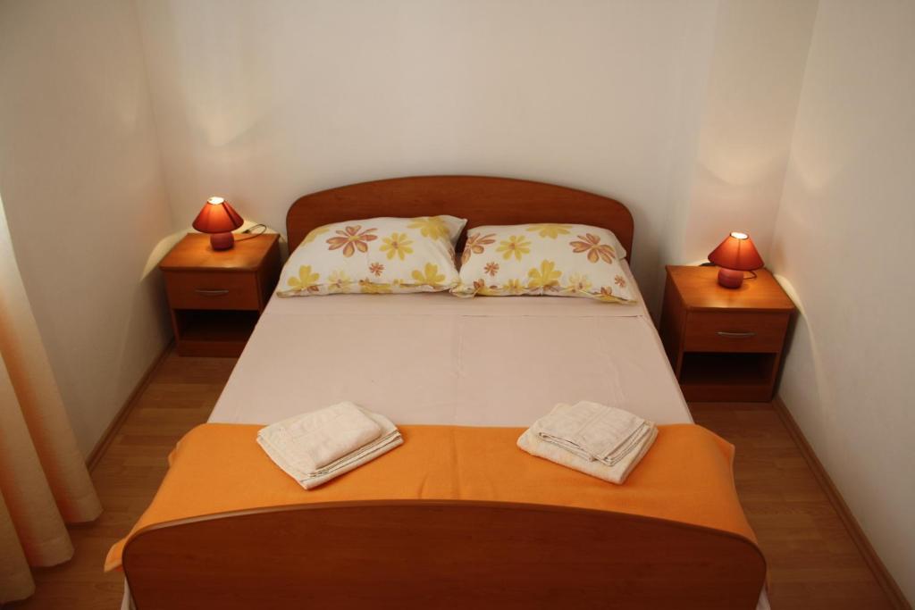 Apartments Leo Петрчане Экстерьер фото